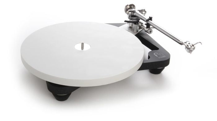 REGA PLANAR 10 TURNTABLE