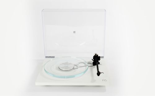 REGA PLANAR 6 TURNTABLE
