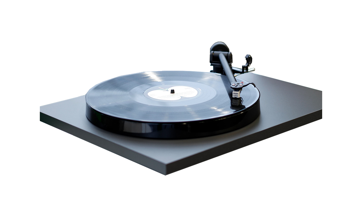 REGA PLANAR 1 PLUS TURNTABLE