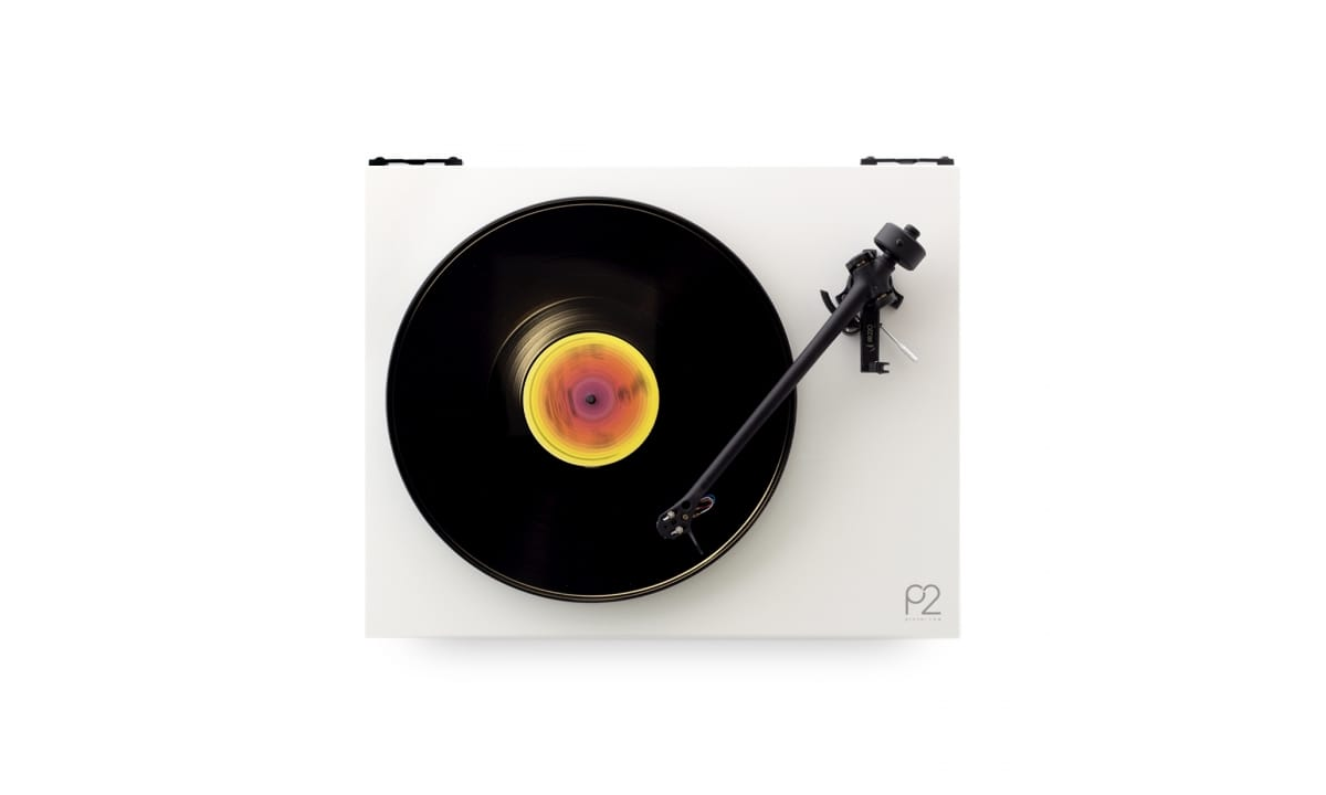 REGA PLANAR 2 TURNTABLE
