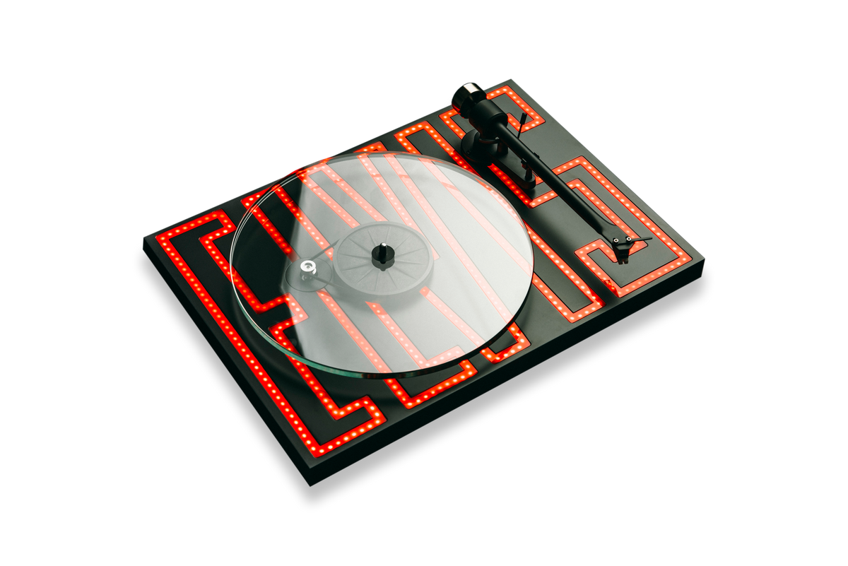 PRO-JECT ELVIS - SPECIAL EDITION TURNTABLE WITH SUMIKO RAINIER CARTRIDGE